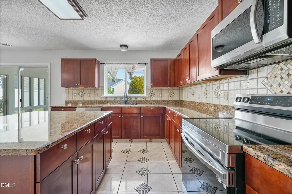 6305 Saltville Court Raleigh NC 27610