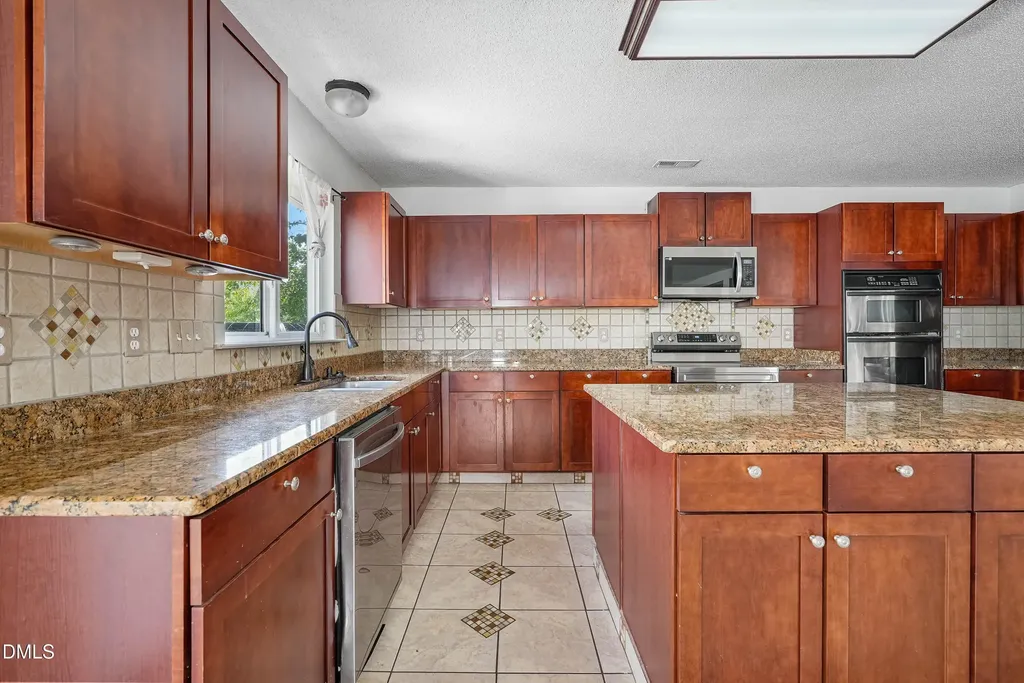 6305 Saltville Court Raleigh NC 27610