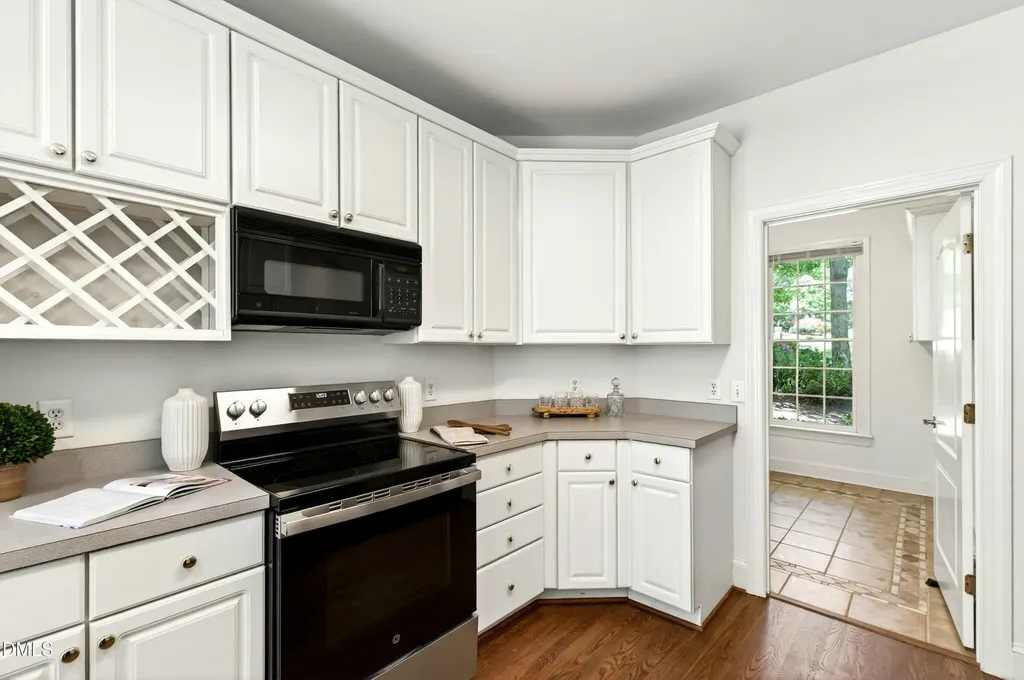 2721 Glassman Lane Raleigh NC 27606
