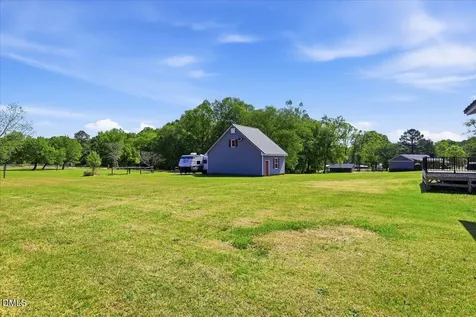 107 Lakeside Drive Selma NC 27576
