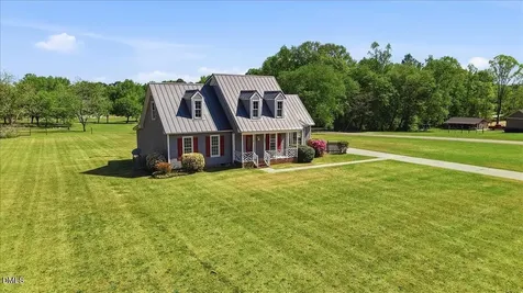 107 Lakeside Drive Selma NC 27576