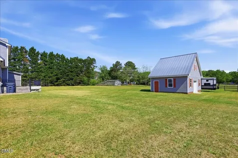 107 Lakeside Drive Selma NC 27576