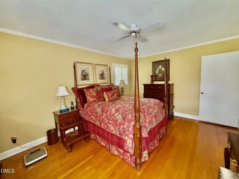 1604 Crescent Drive Henderson NC 27536