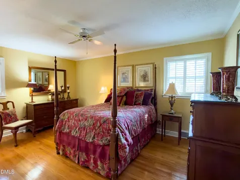 1604 Crescent Drive Henderson NC 27536