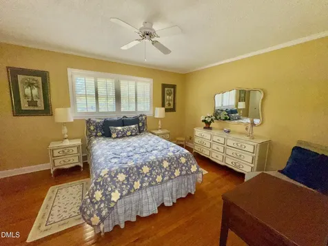 1604 Crescent Drive Henderson NC 27536