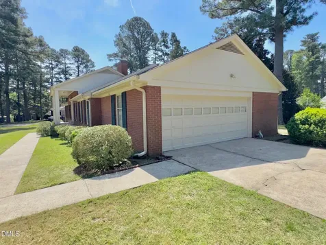 1604 Crescent Drive Henderson NC 27536