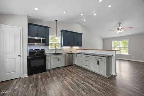512 Bragg Lane Hurdle Mills NC 27541