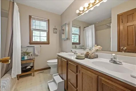 156 Thistle Drive Youngsville NC 27596
