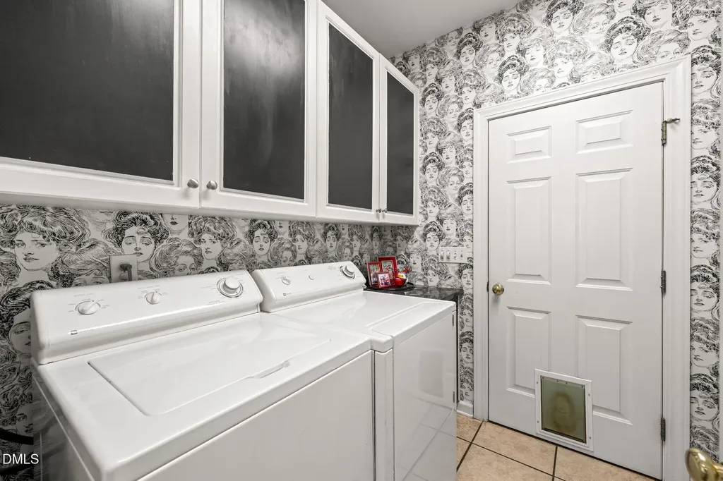 2112 Ridgefield Drive Chapel Hill NC 27517