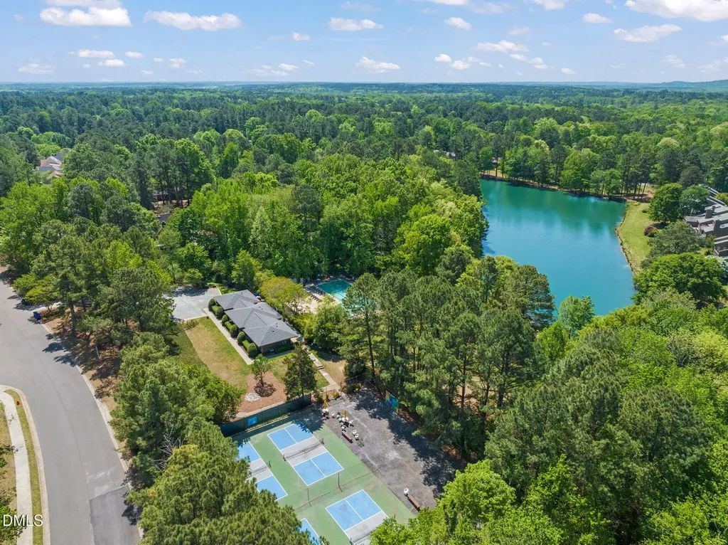 2112 Ridgefield Drive Chapel Hill NC 27517