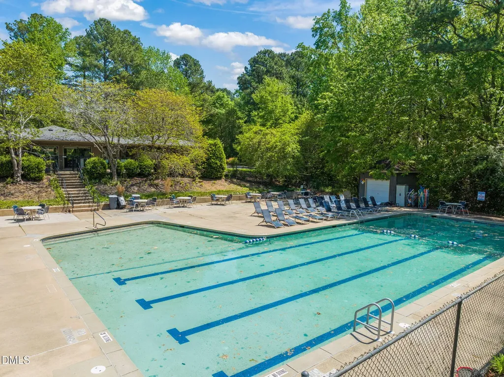 2112 Ridgefield Drive Chapel Hill NC 27517