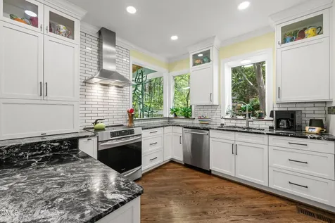 2112 Ridgefield Drive Chapel Hill NC 27517