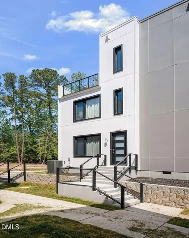 1048 Nova Street Durham NC 27713