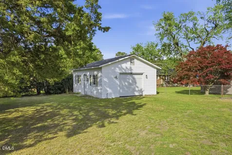 301 Halifax Street Clinton NC 28328