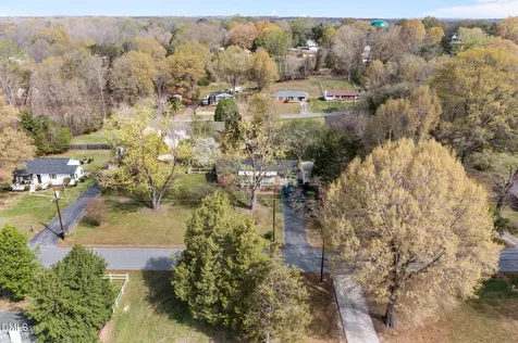 1225 2nd Street Eden NC 27288