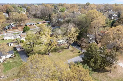 1225 2nd Street Eden NC 27288