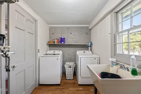 1225 2nd Street Eden NC 27288