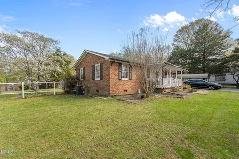 1225 2nd Street Eden NC 27288