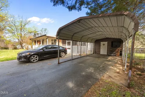 1225 2nd Street Eden NC 27288