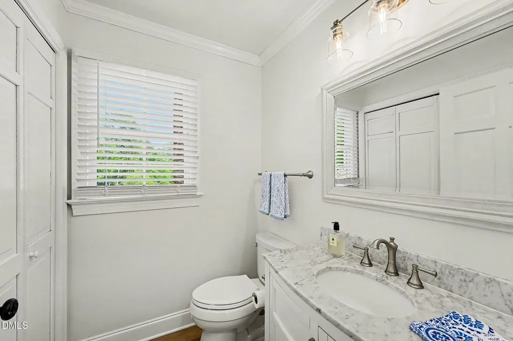 5605 Knollwood Road Raleigh NC 27609