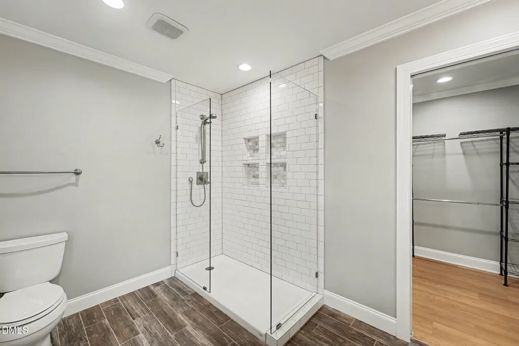 5605 Knollwood Road Raleigh NC 27609