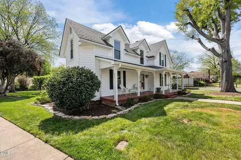 222 E Minneola Street Gibsonville NC 27249