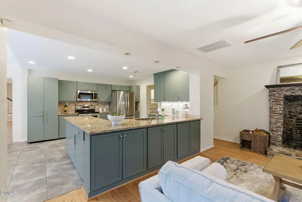3201 Fieldview Court Raleigh NC 27607