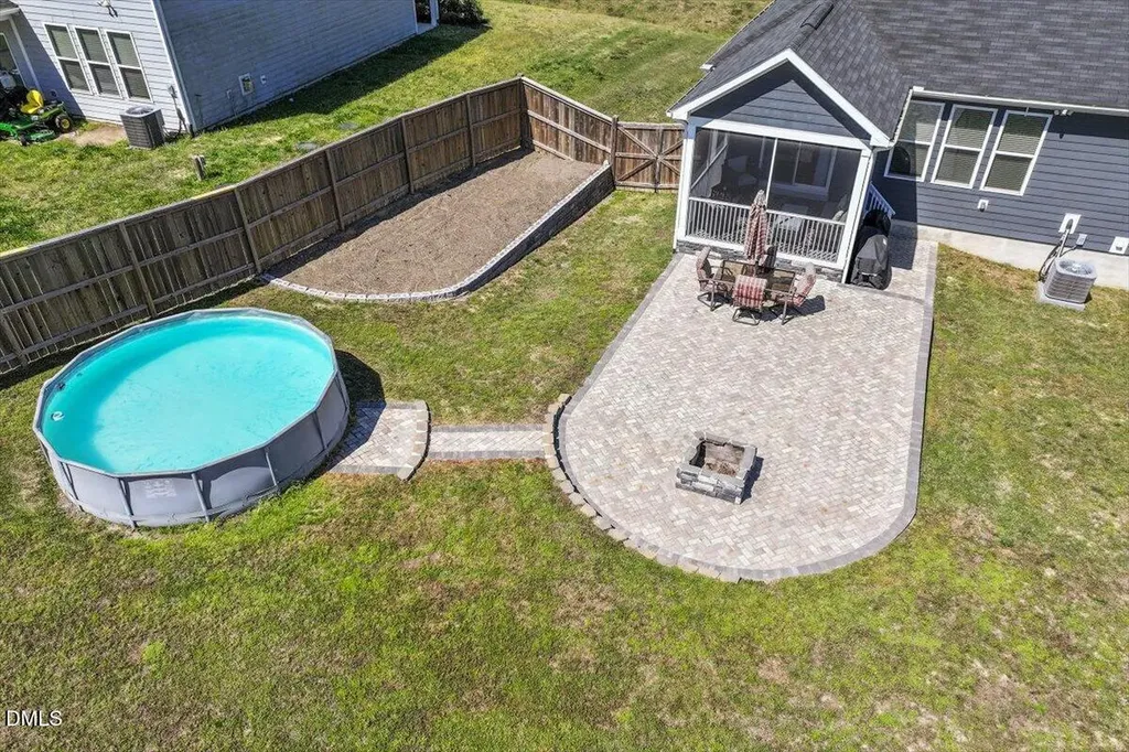 395 Windy Farm Drive Fuquay Varina NC 27526
