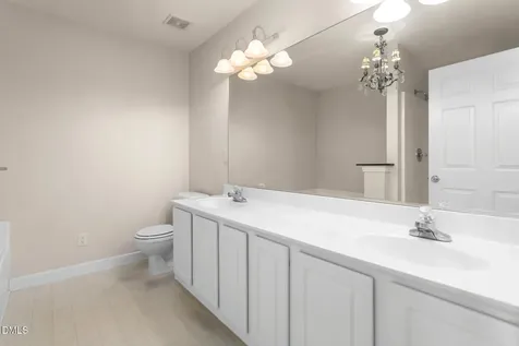 692 Huntingdon Street Elon NC 27244