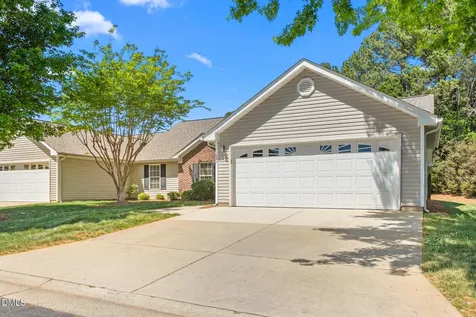 692 Huntingdon Street Elon NC 27244