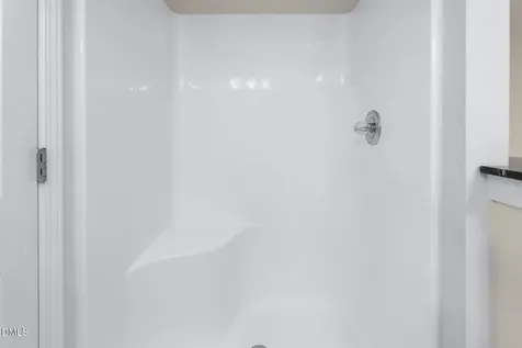 692 Huntingdon Street Elon NC 27244
