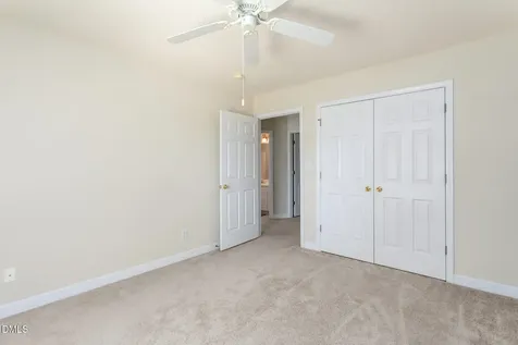 692 Huntingdon Street Elon NC 27244