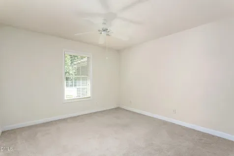 692 Huntingdon Street Elon NC 27244