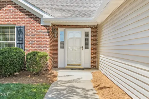 692 Huntingdon Street Elon NC 27244