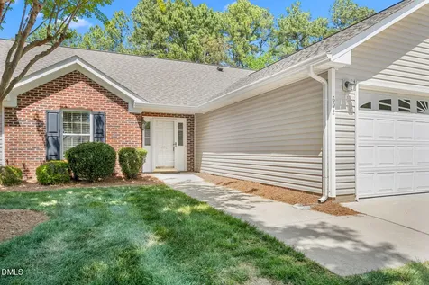 692 Huntingdon Street Elon NC 27244