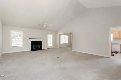 692 Huntingdon Street Elon NC 27244