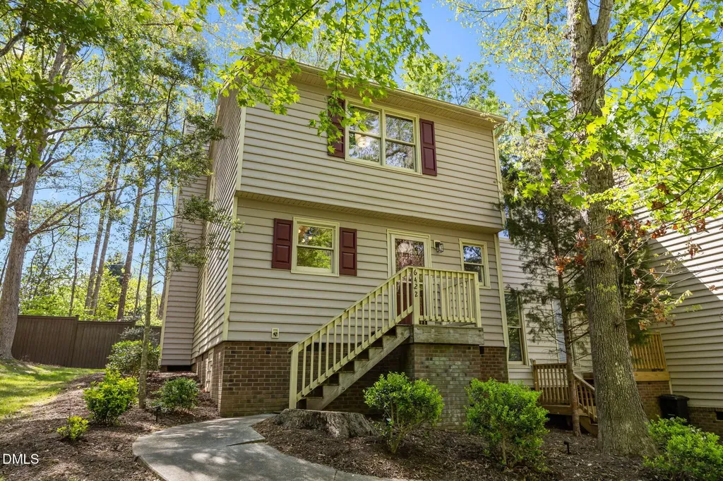 6422 English Oaks Drive Raleigh NC 27615