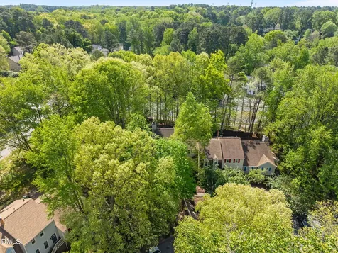 6422 English Oaks Drive Raleigh NC 27615