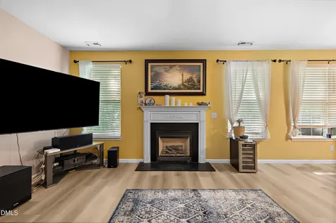 454 Stobhill Lane Holly Springs NC 27540