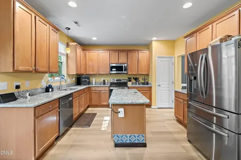 454 Stobhill Lane Holly Springs NC 27540