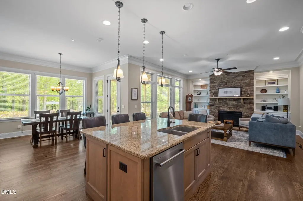 1004 Mocker Nut Lane Chapel Hill NC 27517