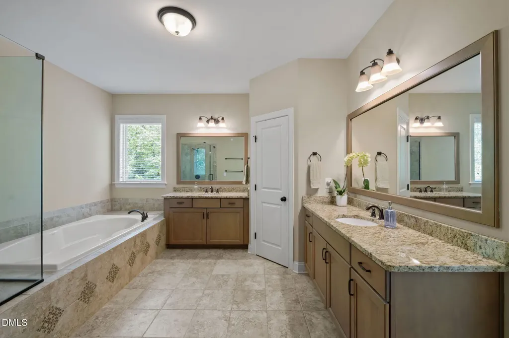 1004 Mocker Nut Lane Chapel Hill NC 27517
