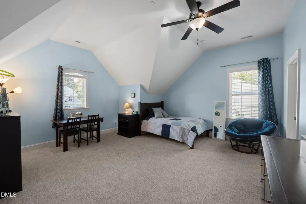 1004 Mocker Nut Lane Chapel Hill NC 27517
