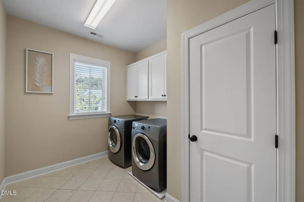 1004 Mocker Nut Lane Chapel Hill NC 27517