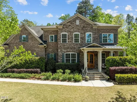 1004 Mocker Nut Lane Chapel Hill NC 27517