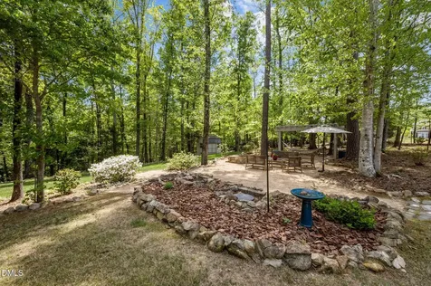 1004 Mocker Nut Lane Chapel Hill NC 27517