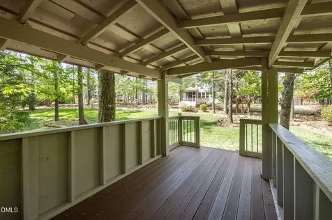1004 Mocker Nut Lane Chapel Hill NC 27517
