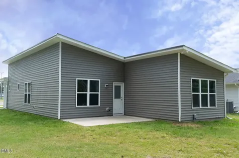 1210 S 2nd Street Smithfield NC 27577