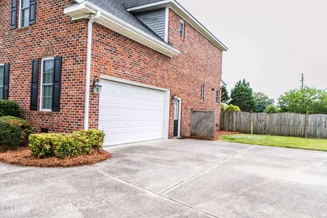 297 Foxcroft Lane Winterville NC 28590