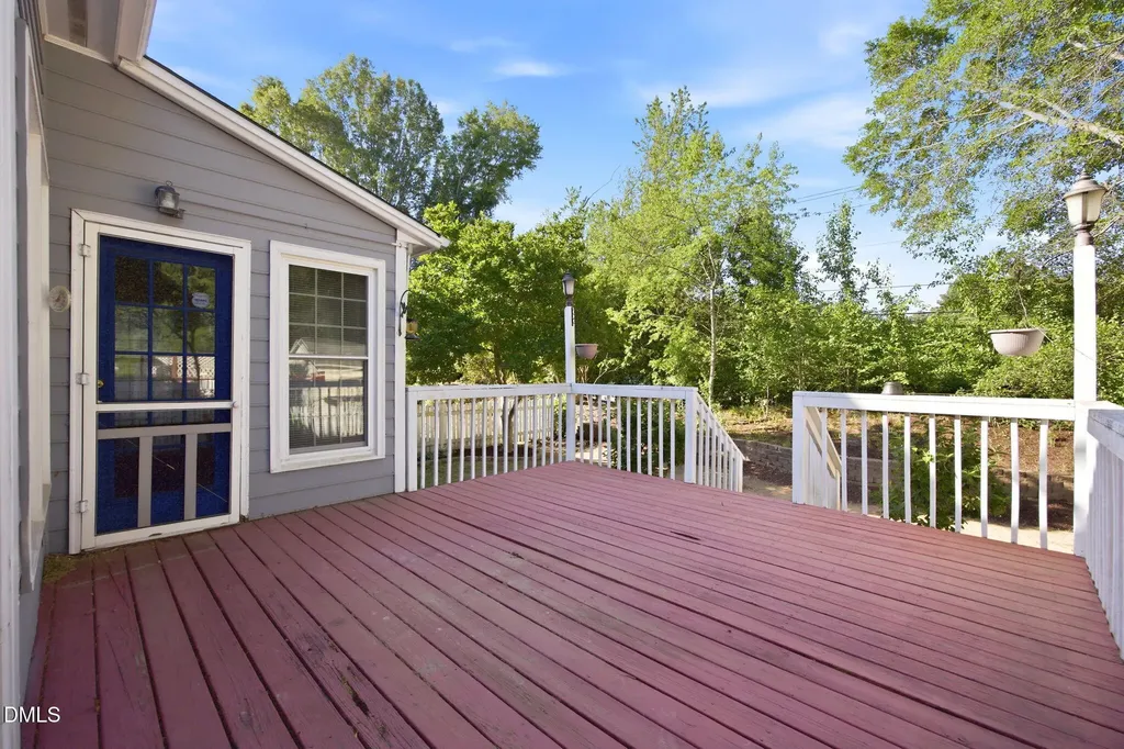 1704 Chadstone Court Raleigh NC 27615